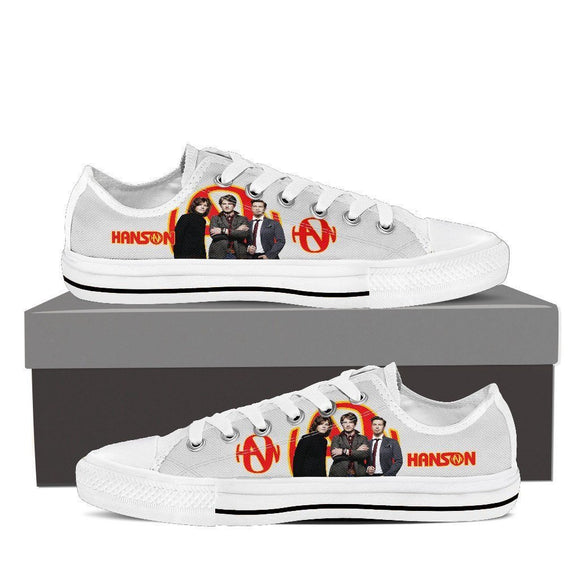 hanson mens low cut sneakers