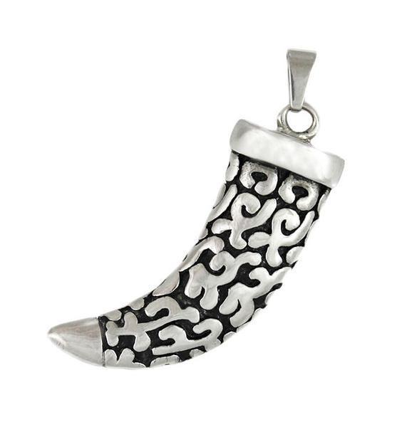 STAINLESS STEEL ANIMAL TOOTH PENDANT